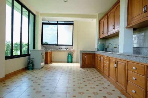 Villa in Chiang Mai, Thailand 4 bedrooms № 155312 - photo 17