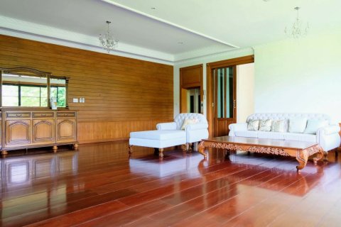 Villa in Chiang Mai, Thailand 4 bedrooms № 155313 - photo 19