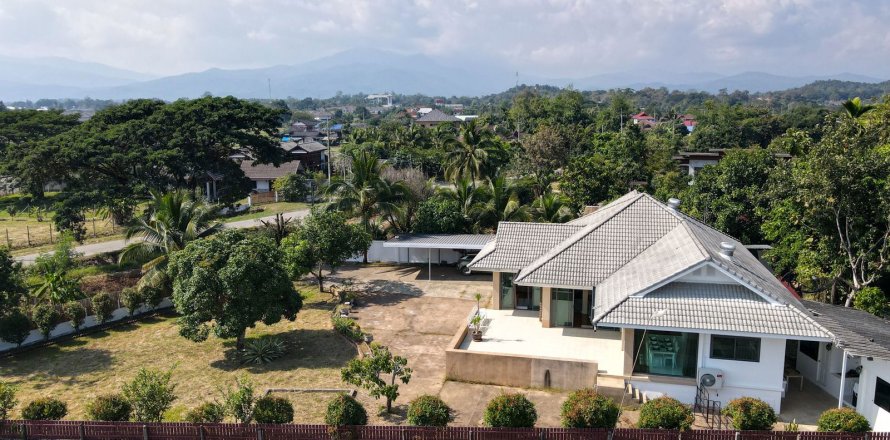 House in Chiang Mai, Thailand 3 bedrooms № 155315