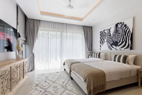House in Bang Tao, Thailand 3 bedrooms № 175518 - photo 30