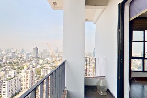 Condo in Watthana, Bangkok, Thailand, 3 bedrooms  № 160766 - photo 12