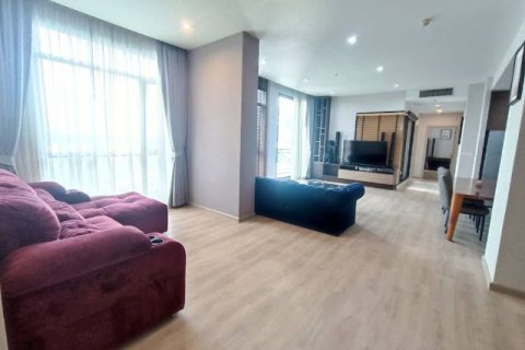 Condo in Huai Khwang, Bangkok, Thailand, 4 bedrooms  № 160768 - photo 2