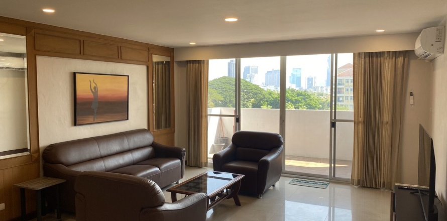 Condo in Watthana, Bangkok, Thailand, 3 bedrooms  № 160767