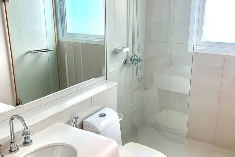 Кондоминиум с 2 спальнями в Бангкоке, Таиланд № 152568 - фото 10