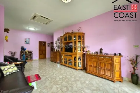 Casa de 3 dormitorios en Pattaya, Tailandia № 213481 - foto 14