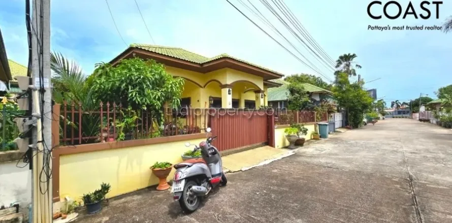 Casa de 3 dormitorios en Pattaya, Tailandia № 213481