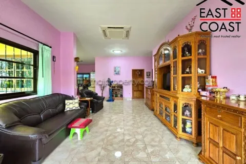 Casa de 3 dormitorios en Pattaya, Tailandia № 213481 - foto 13