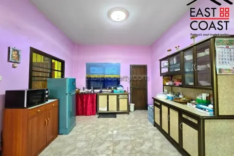 Casa de 3 dormitorios en Pattaya, Tailandia № 213481 - foto 17