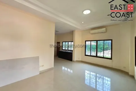 Casa de 3 dormitorios en Pattaya, Tailandia № 213482 - foto 9