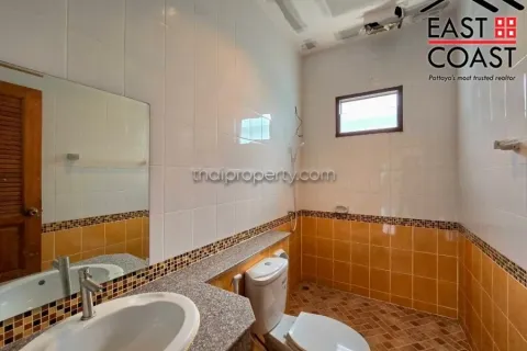 Casa de 3 dormitorios en Pattaya, Tailandia № 213482 - foto 15