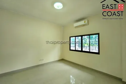 Casa de 3 dormitorios en Pattaya, Tailandia № 213482 - foto 11