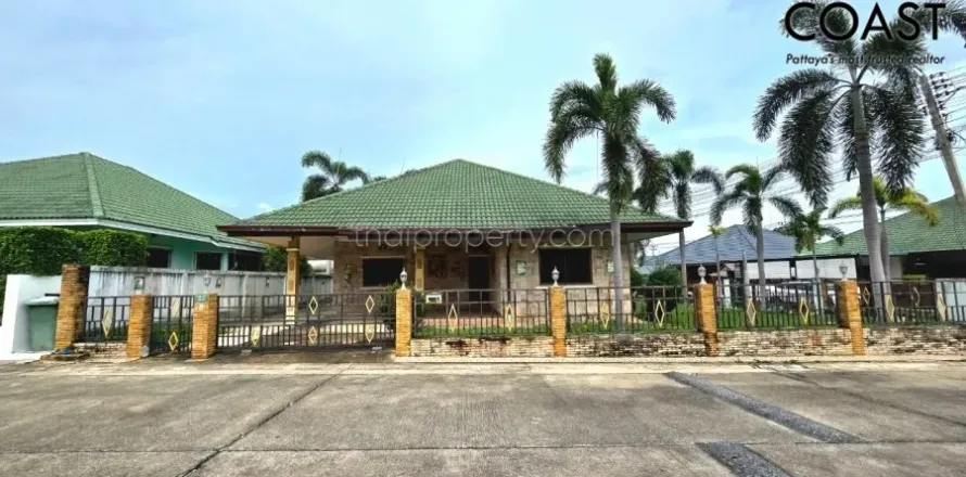 Casa de 3 dormitorios en Pattaya, Tailandia № 213483
