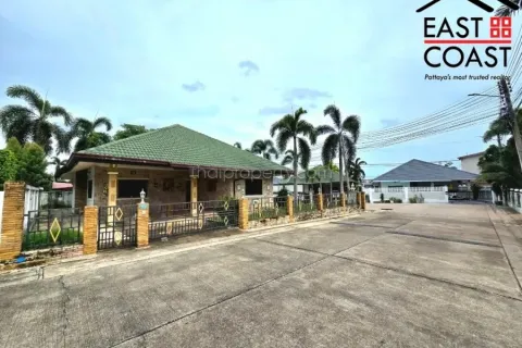 Casa de 3 dormitorios en Pattaya, Tailandia № 213483 - foto 2