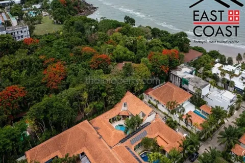Casa de 4 dormitorios en Pattaya, Tailandia № 213659 - foto 2