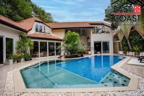Casa de 4 dormitorios en Pattaya, Tailandia № 213659