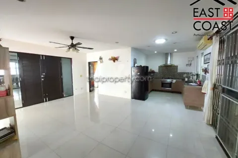 Casa de 2 dormitorios en Pattaya, Tailandia № 213656 - foto 5