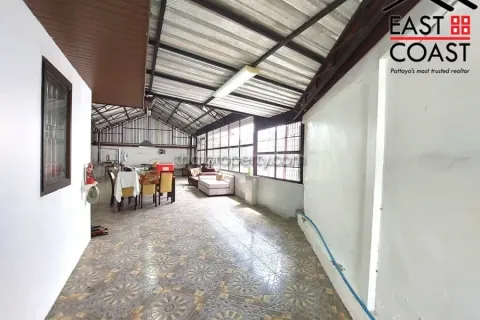 Casa de 2 dormitorios en Pattaya, Tailandia № 213656 - foto 17