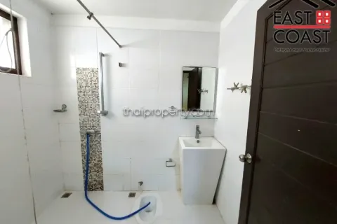 Casa de 2 dormitorios en Pattaya, Tailandia № 213656 - foto 14
