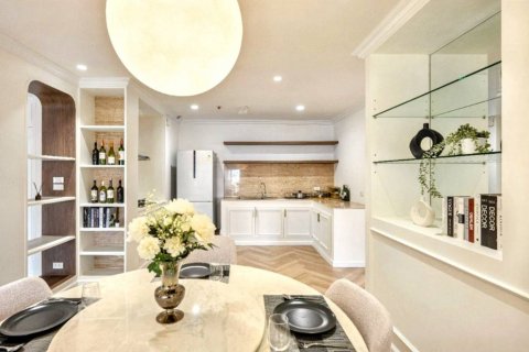 Condo in Bangkok, Thailand, 3 bedrooms  № 120416 - photo 9