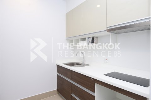 Condo in Bangkok, Thailand, 1 bedroom № 188844 - photo 8