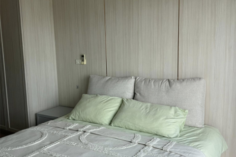 Condo in Bangkok, Thailand, 3 bedrooms  № 185477 - photo 7