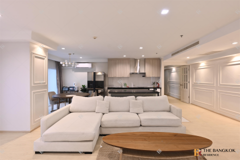 Condo in Bangkok, Thailand, 3 bedrooms  № 185477 - photo 6