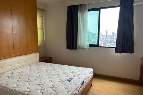 Кондоминиум с 2 спальнями в Ваттхане, Бангкок, Таиланд № 153611 - фото 4