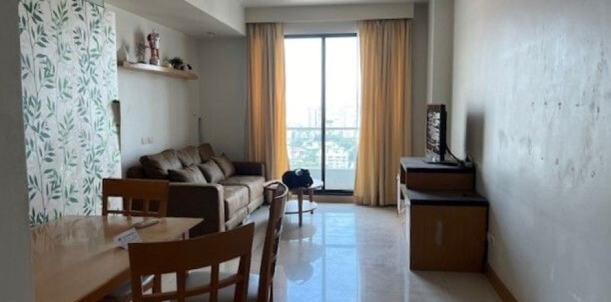 Condo in Watthana, Bangkok, Thailand, 2 bedrooms  № 153611