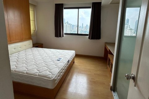 Кондоминиум с 2 спальнями в Ваттхане, Бангкок, Таиланд № 153611 - фото 3