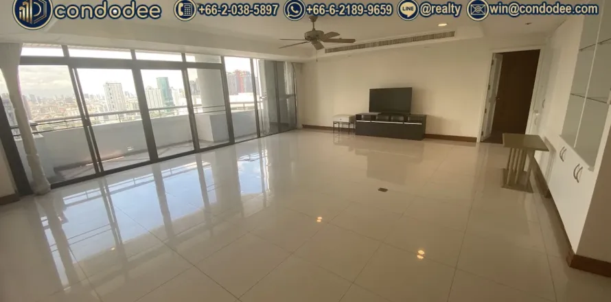 Condo à Watthana, Bangkok, Thaïlande, 3 chambres № 200844
