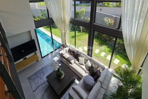 House in Phuket, Thailand 2 bedrooms № 209645 - photo 2