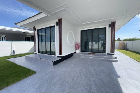 Villa in Hua Hin, Thailand 3 bedrooms № 222094