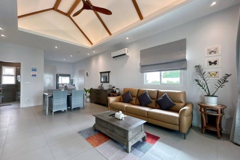 Villa in Hua Hin, Thailand 2 Schlafzimmer № 222100 - Foto 10