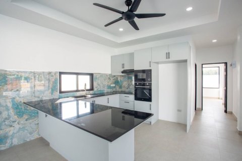 Villa in Pran Buri, Thailand 3 Schlafzimmer № 222097 - Foto 6