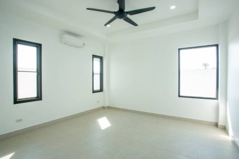 Villa in Pran Buri, Thailand 3 Schlafzimmer № 222097 - Foto 10