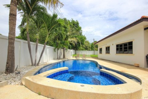 Villa in Hua Hin, Thailand 3 Schlafzimmer № 222098 - Foto 5
