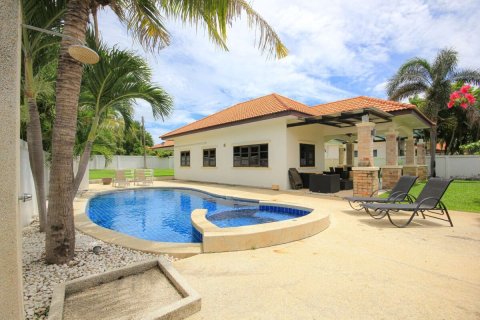 Villa in Hua Hin, Thailand 3 Schlafzimmer № 222098 - Foto 2