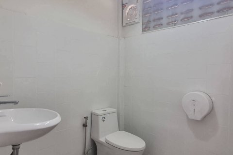 Centre commercial à Phra Khanong, Bangkok, Thaïlande № 161746 - photo 16