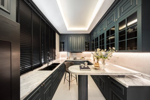 Villa in Bangkok, Thailand 4 bedrooms № 165437 - photo 8