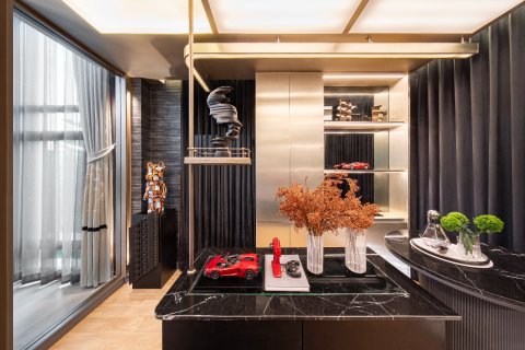 Villa in Bangkok, Thailand 4 bedrooms № 165437 - photo 9