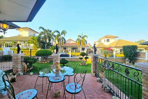 House in Hua Hin, Thailand 3 bedrooms № 169669 - photo 5