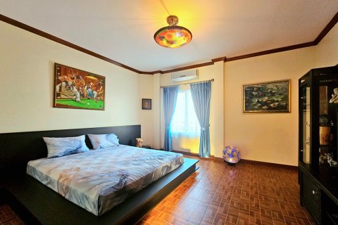 House in Hua Hin, Thailand 3 bedrooms № 169669 - photo 14