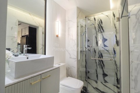 Condo in Bang Lamung, Thailand, 1 bedroom  № 169667 - photo 11