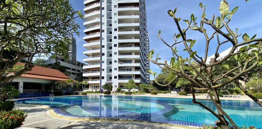 Studio in Pattaya, Thailand № 169665