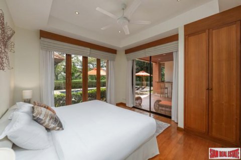 Villa in Phuket, Thailand 4 bedrooms № 118605 - photo 10