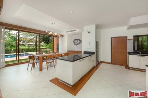 Villa in Phuket, Thailand 4 bedrooms № 118605 - photo 5