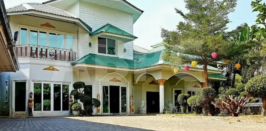 Casa de 7 dormitorios en Pattaya, Tailandia № 212132