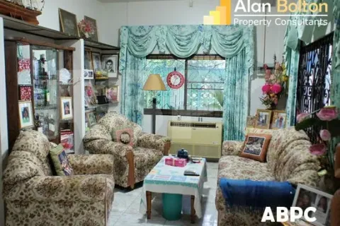 Casa de 3 dormitorios en Pattaya, Tailandia № 212128 - foto 3