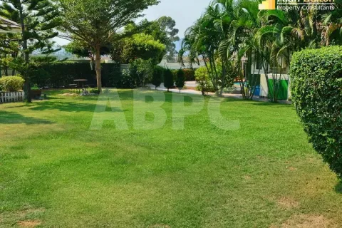 Casa de 3 dormitorios en Pattaya, Tailandia № 212130 - foto 6