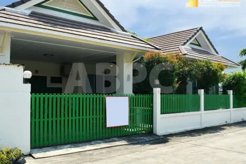 Casa de 3 dormitorios en Pattaya, Tailandia № 212130 - foto 5